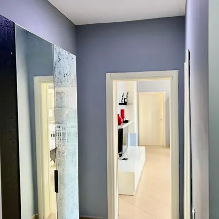 Boulevard Views - Spacious 아파트 *