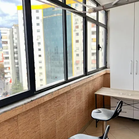 Boulevard Views - Spacious 公寓 地拉那
