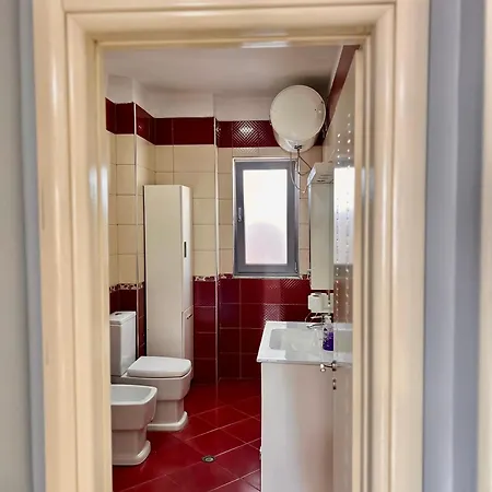 Apartment Boulevard Views - Spacious Tirana