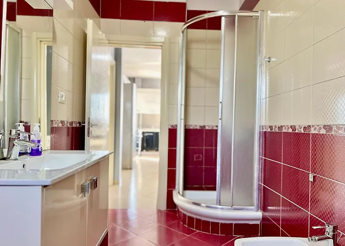 Boulevard Views - Spacious Tirana