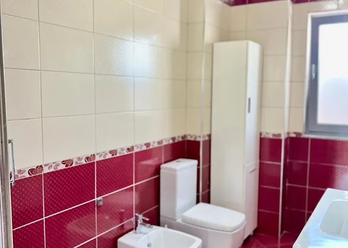 Boulevard Views - Spacious Apartamento